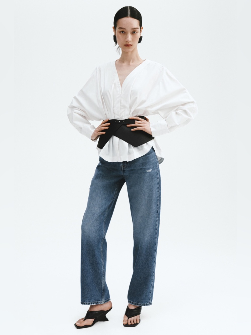 H&M Straight High Waist Ankle LengthJean